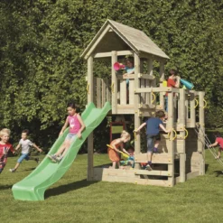 Houtpakket Penthouse Met Palen 8.8×8.8cm