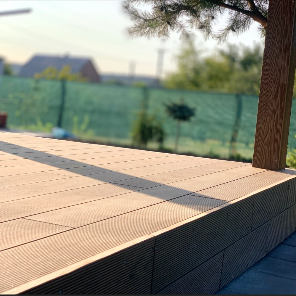 +Garden Composiet WPC Vlonderplank Wenge 300cm 7 +Garden Composiet WPC Vlonderplank Wenge 300cm - Afbeelding 7